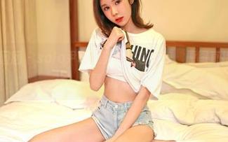 Feilin嗲囡囡 – solo尹菲的美脚实在太美，原图直接当成壁纸也毫不为过！