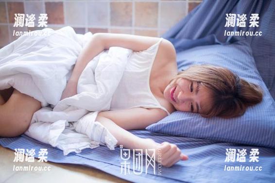 GIRLT果团网 - 突然冒出来的更新，甜Abby的旅拍作品集有啥新鲜了？