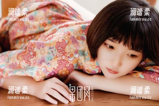 私拍时间到，让你在果团网对朦胧美人“不卡的”感慨
