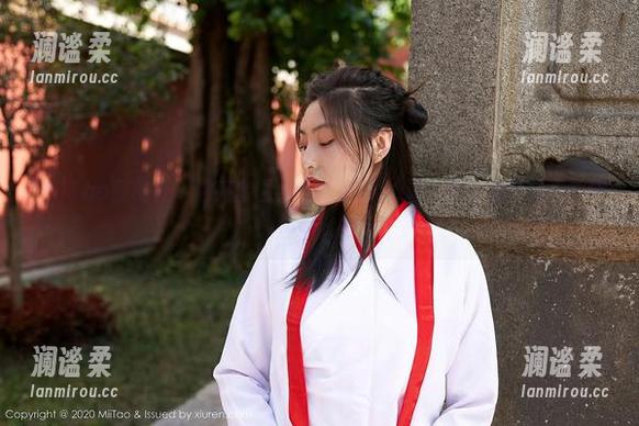 MiiTao蜜桃社 - 油亮套图，桃乃香Tina让人不敢直视的资源库！