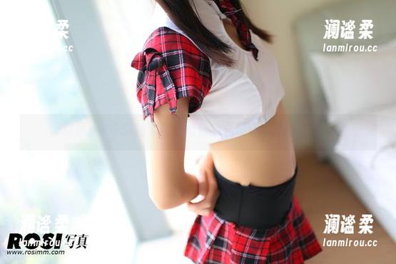 你猜：ROSI的翘臀原图合集里没你想要的图吗？