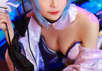 看完Tomoyo酱的写真，我好像摸到了那条碧蓝航线的边缘！