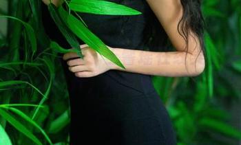 TuiGirl推女郎 – 王馨瑶在线美图集：御姐气场全开，别眨眼就错过了。