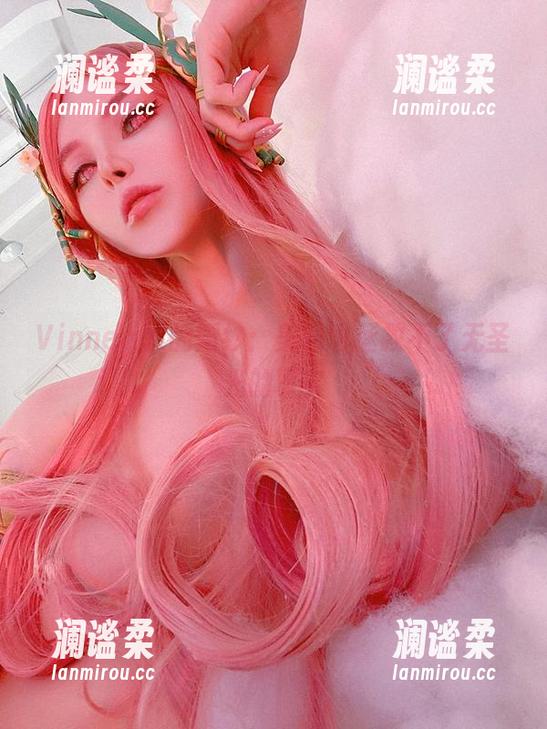 Vinnegal的婚纱：美图也拯救不了无圣光的事实