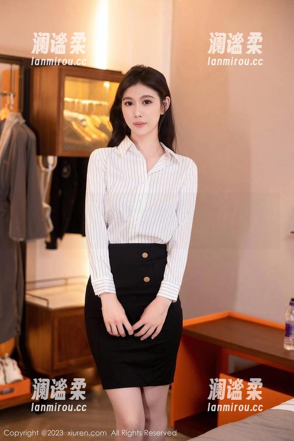 Xiuren秀人网 - Candy糖糖写真：那些令人眼花缭乱的礼服