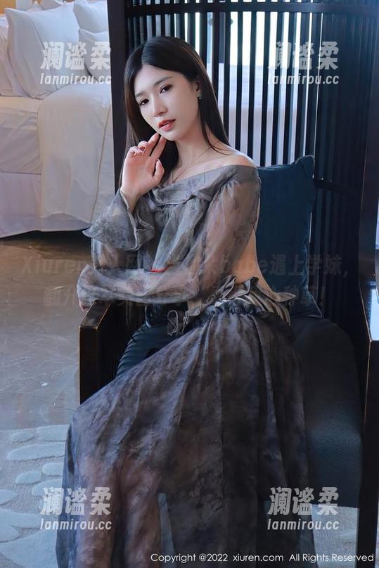 Xiuren秀人网 - 当加朵babe遇上学妹，翻开这本美图分享，看得我心种草！