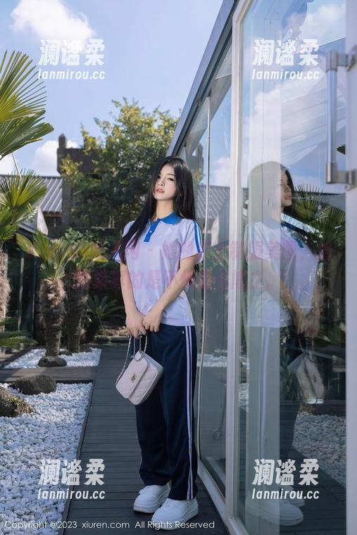 Xiuren秀人网 - 她的护士制服美图，潘娇娇真的是不愧是名博主。