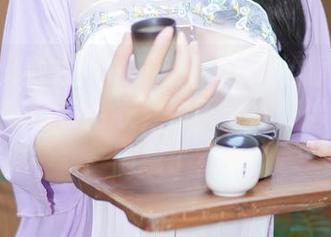 Xiuren秀人网 – 瑞瑞ruirui的原图在线，有了这全套毛衣，今天穿得好像有点太随意了？