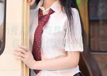 Xiuren秀人网 – 与软软爱吃肉的免费美图同在：你不会相信这秘书的奇葩日常！