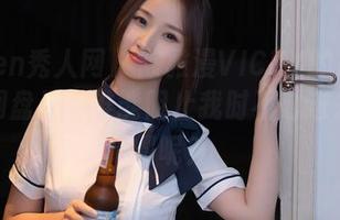 Xiuren秀人网 – 陈雅漫VICKY的吊带写真在网盘里，谁能阻止我时不时进去逛一圈呢？