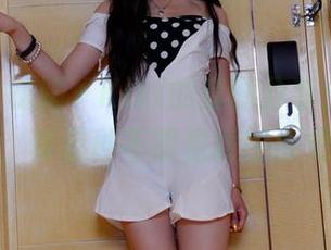 pans – 制服＋Kiki的套图分享：这种打扮，真有种不明觉厉的感觉。