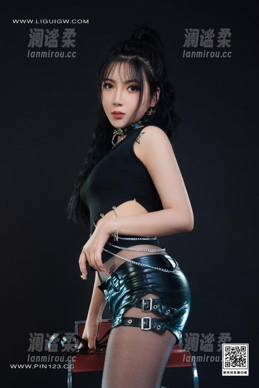丽柜ligui - 卧室执勤官小發，让我这观众目不转睛的写真