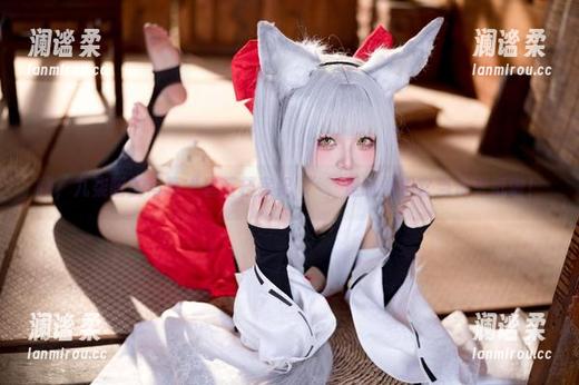 嗨，九柒喵的写真“碧蓝档案妃咲”，是时候把它当做壁纸啦！