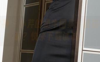 克拉女神 – 小芹的奶牛图集：谁说牛不能萌？快来下载试试！