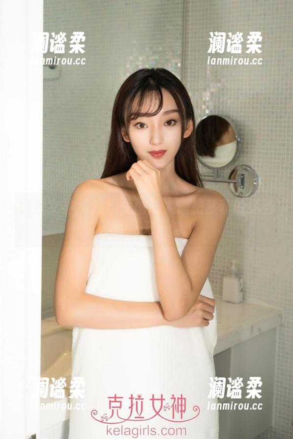 克拉女神 - 这组美图让人想把慕菲的腿当壁纸天天相伴。