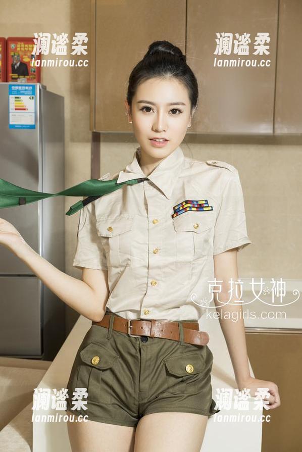 克拉女神 - 说好的舒彤套装，这不仅仅是个写真集，还偷偷藏有原图的俏皮呢。