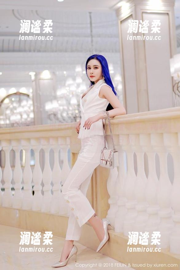 嗲囡囡 - 小Kaili小丁丁白裙写真，两秒变身气质女神，后果自负！