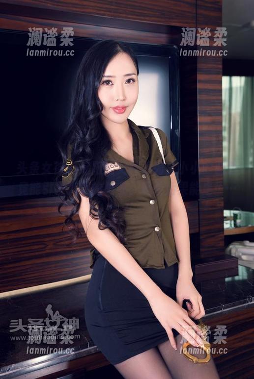 头条女神 - 易阳的女神系列，小小的画面竟能引发大大的思考，观看后果能是……？