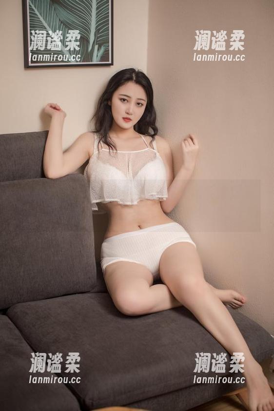 微密圈 - 好H好女杀手的连衣裙系数爆表，这组写真图集反正我是不想错过了。