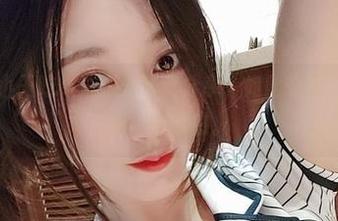 微密圈 – 小玉吃果冻户外写真分享，如此之美，忍不住又想出去晃悠。