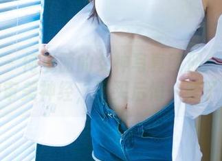 尤果网 – 何曼丽的女神写真图册：直击你的审美神经，不买后悔一辈子！