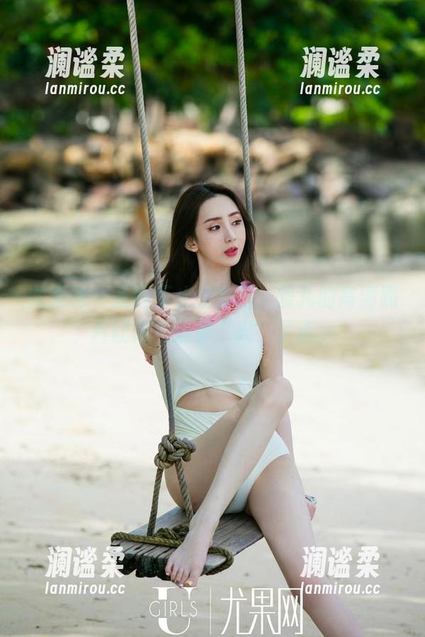 尤果网 - 圣诞不止是节日，蜜儿的高清照片让这气氛更“火”了点。