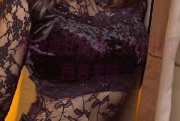 尤果网 – 原图疯狂刷屏，靳宝的少女诱惑图包来咯
