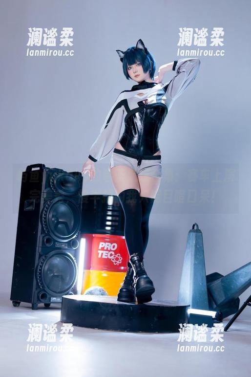 屿鱼yukako的碧蓝航线合集：赛车上演完美秀，慢半拍的我只能目瞪口呆！