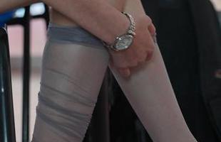 异思趣向 – 有了云云的美图，不想把路灯下的制服设成壁纸都难吧？