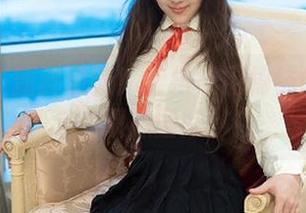 推女郎 – 新鲜更新！梁棋棋用棉袜创建了一个“双袜国际”！