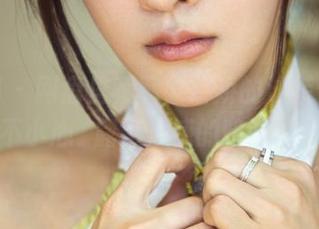 推女郎 – 网盘里藏着潘娇娇的泳装作品，不小心洩露了情感的暗流呢。