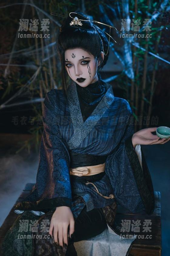 毛衣与是你的阿薰呀：在网盘中碰撞出的不可思议的效果