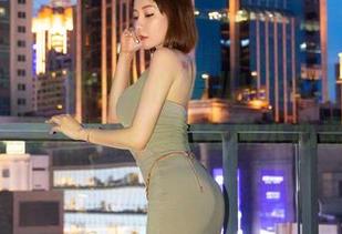 微密圈 – 漫弹悉知的果儿Victoria怼拍，套图中暗藏的各种小心思