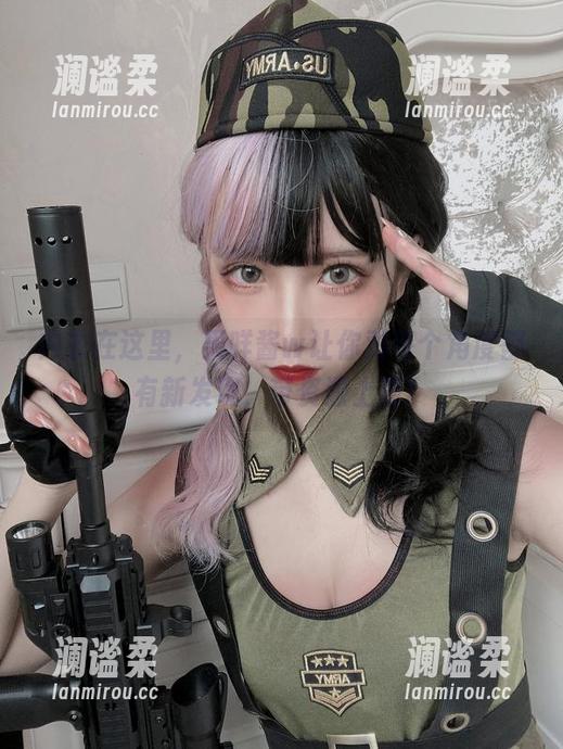 内衣在这里，果咩酱w让你对每个角度都有新发现，带资源上路！