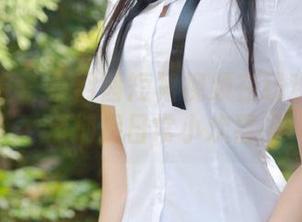 模范学院 – 慕羽茜短裙视频在线观看：高清捕捉日常小欢喜