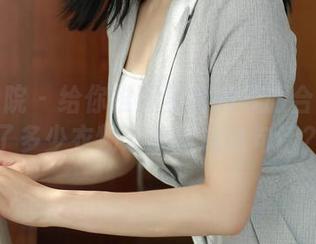 模范学院 – 给你推荐梦梵的礼服合集：扔了多少衣物才能排成这句话？