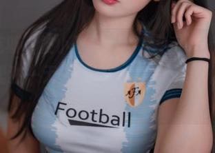 “海克斯科技小蛋糕”那身円香ol+竞泳，图库里独一无二，你敢下载来试试你感受的真实吗？