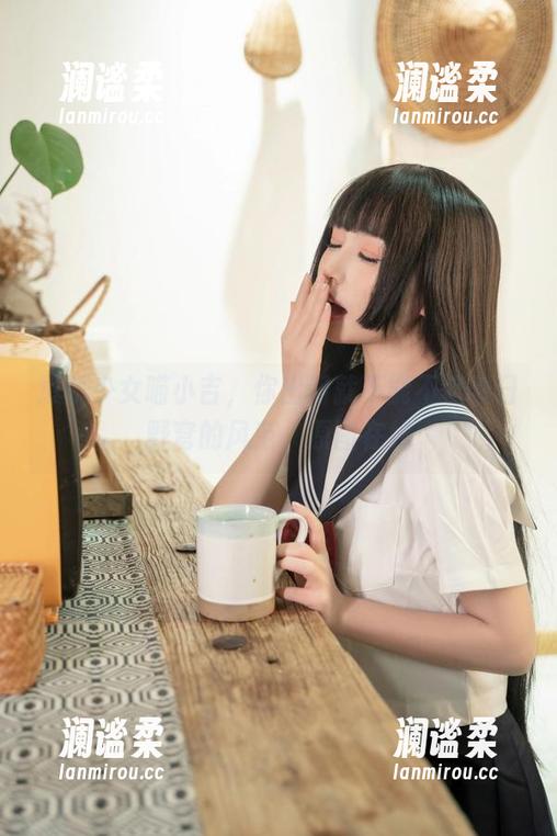 爆机少女喵小吉，你出门就不能不带春日野穹的风范，原图在线