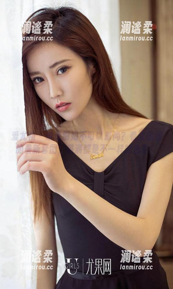 爱尤物 - 谁说厨娘不可以时尚？看张团团的最新套图，满满都是不一样的色彩！