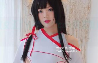 第几位女王？白烨烨的cos照里指挥官气场扑面而来！