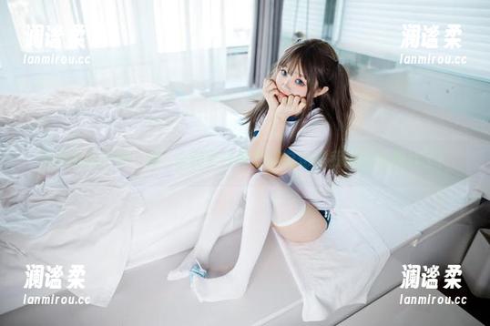 套图新鲜出炉，神沢永莉穿白丝的同时也把我的脑容量炸了！