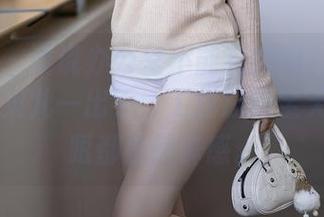 秀人网 – 谁说办公室不能有美图？vetiver嘉宝贝儿一出手，工作激情全无——满眼都是新鲜感。