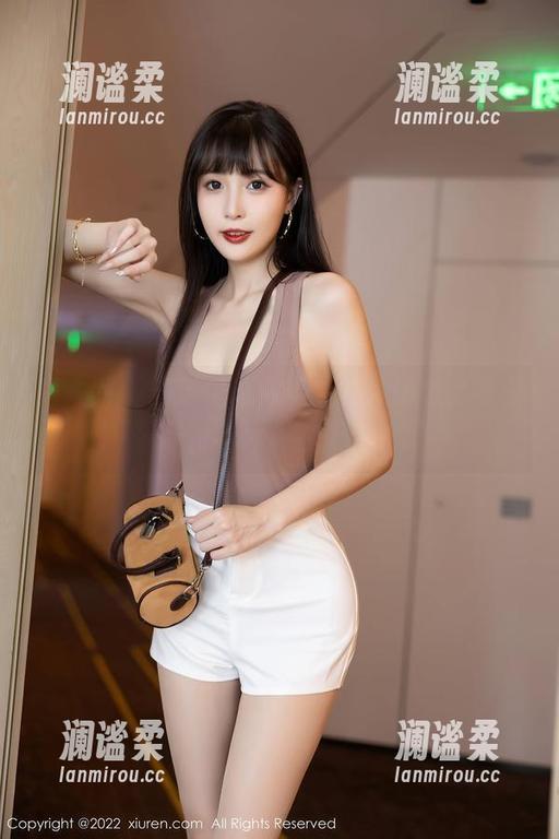 秀人网 - 最新作品，刘婷婷教你怎么穿白衬衫才最撩人！