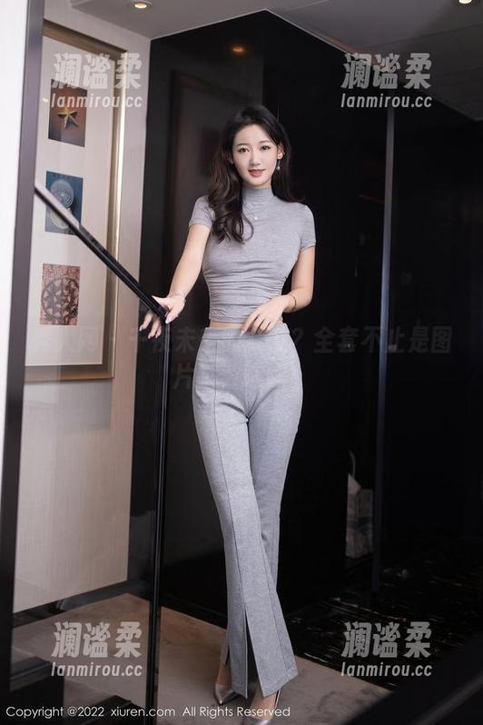 秀人网 - 千夜未来的女友？全套不止是图片哦，嘿嘿。