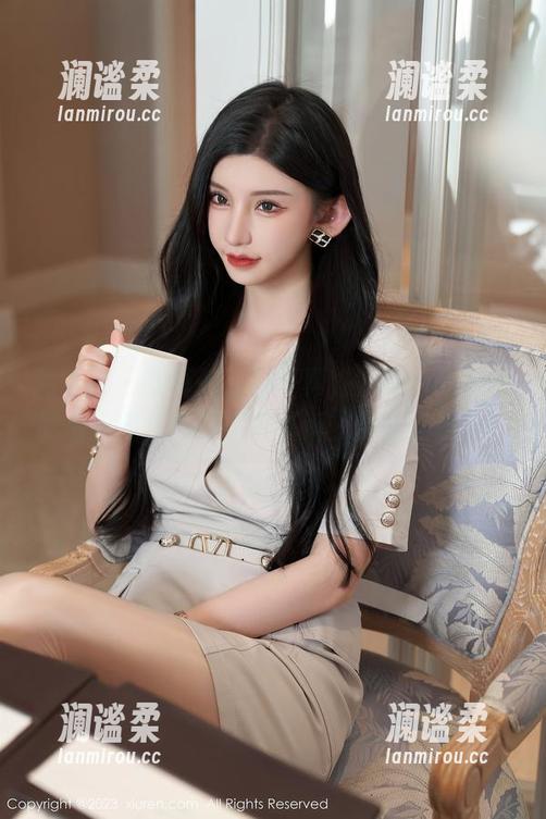 秀人网 - 图书馆主题写真，安然maleah的私房图包带你遨游书海，顺便打个盹！
