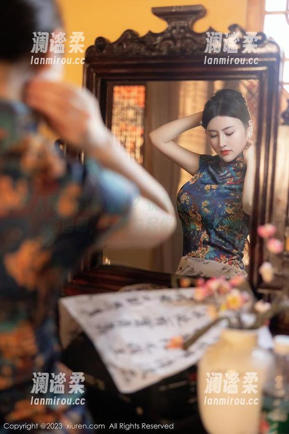 秀人网 - 高清过头？快看戴允祺zoe的校服图册，一秒勾起你的青春回忆