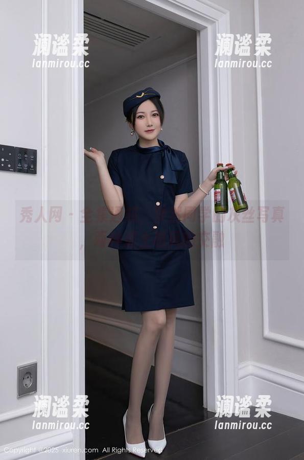 秀人网 - 全集通知，梦然同学的灰丝写真，两种泥土和风的交融