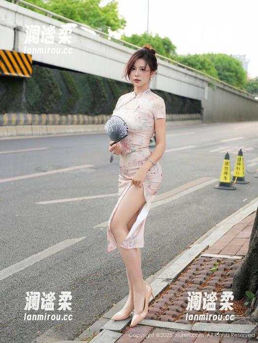 秀人网 - 吊带秀全套，王俪丁呀果然不愧是王俪丁呀。