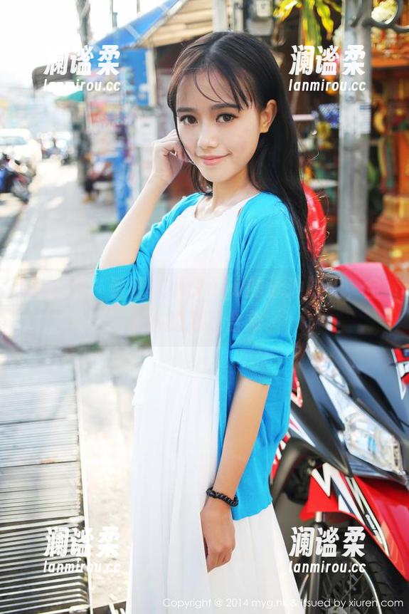 美媛馆 - 看吧，小夕juju的泳池时光，全是水的清凉合集。