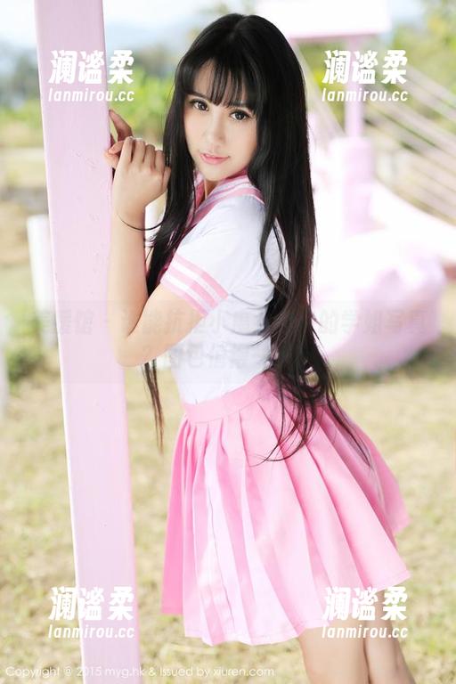 美媛馆 - 谁能抗拒小魔女奈奈的学姐写真？图包值得一看！